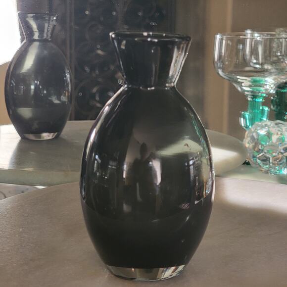 Small Vintage Hand-Blown Smoky Art Glass Vase, Mid-Century Modern Style Decor - Picture 5 of 10